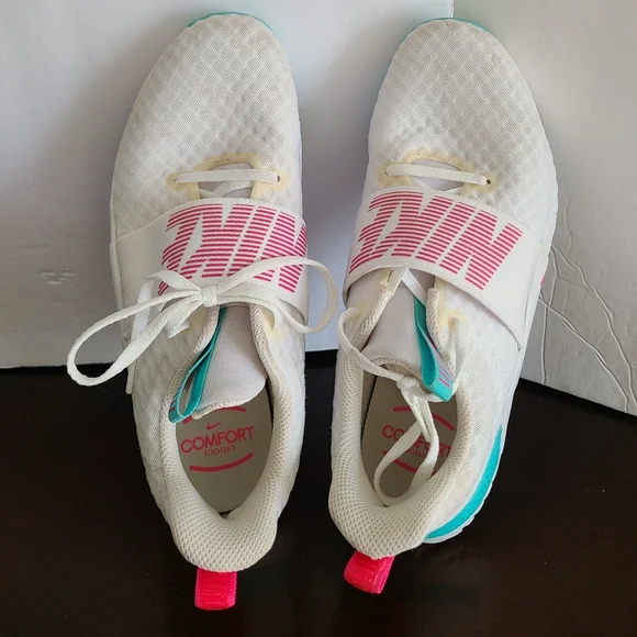 Nike Renew In  White Sneakers Women's Sz.8.5 - Picture 4 of 7